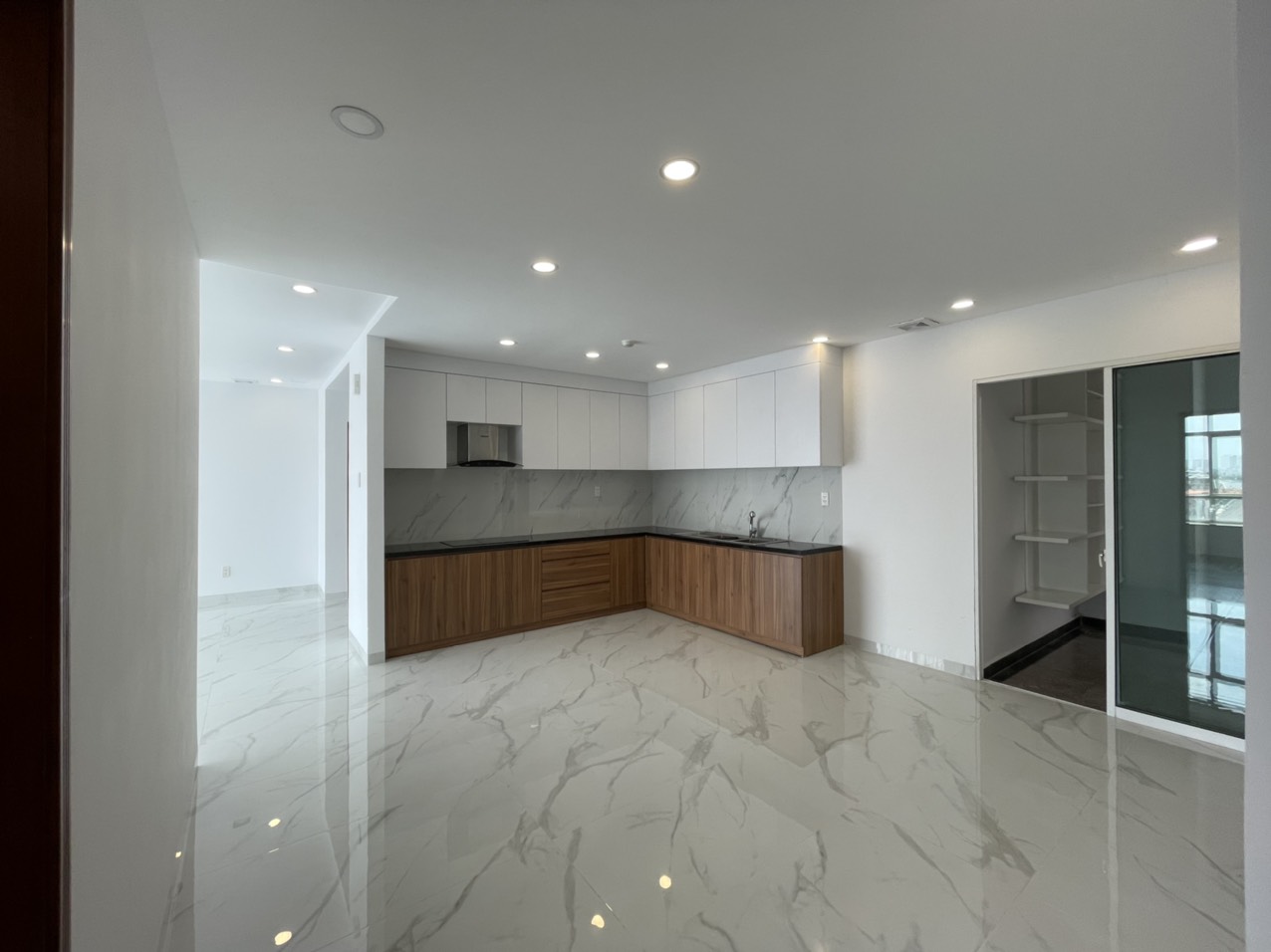 Bán  căn hộ 4 phòng ngủ 177m2 HARV